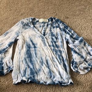 tie dye boho flowy sleeve top